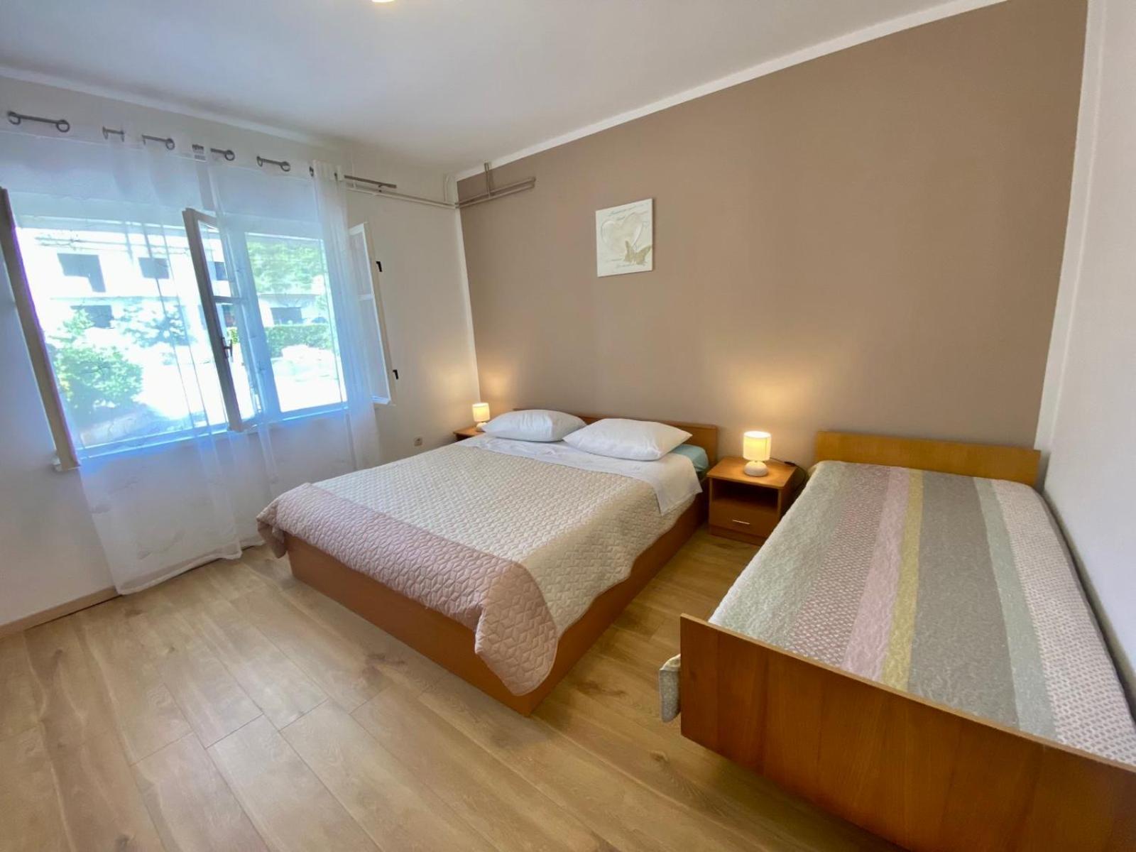 Apartmani Franciska Rab Town Eksteriør bilde