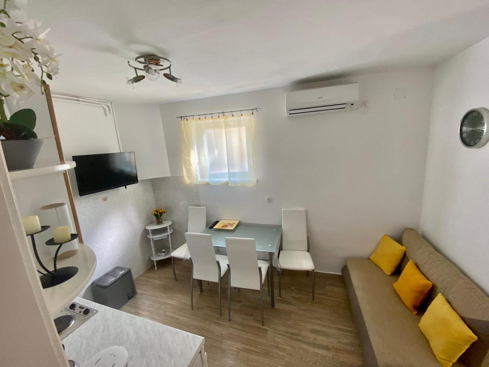 Apartmani Franciska Rab Town Eksteriør bilde