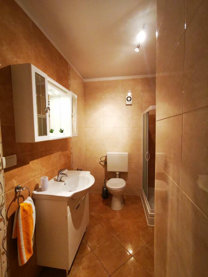 Apartmani Franciska Rab Town Eksteriør bilde